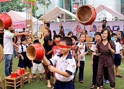 'Tuổi thơ với ngày hè' tại Làng Văn hóa - Du lịch các dân tộc Việt Nam