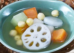 Ngọt lành canh hạt sen thập cẩm