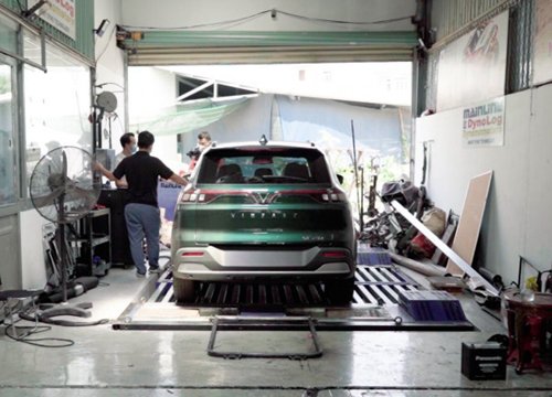 Dùng máy Dyno test xe VF e34: Xe điện vận hành khác xe xăng thế nào?