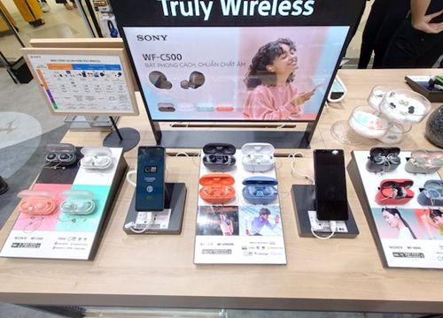 Vì sao Apple, Sony, Samsung, Oppo đua nhau mở "brand shop" tại Việt Nam?