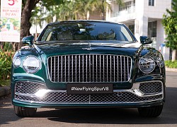 Chi tiết Bentley Flying Spur V8 với màu sơn đặc biệt tại Việt Nam