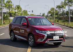 Đánh giá Mitsubishi Outlander 2022: Chạy phố thoải mái nhưng bộc lộ điểm yếu khi đi đường dài