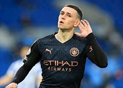 Foden làm hàng xóm với Rooney