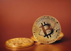 Giá Bitcoin hôm nay 8/5: Bitcoin tiếp tục lao dốc, thị trường chao đảo