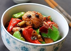 Bổ dưỡng gà xào ớt chuông