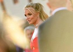 Khán giả lo ngại vì Britney Spears liên tục đăng ảnh nhạy cảm