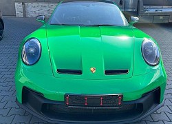 Porsche 911 GT3 992 màu xanh 'tắc kè' sắp Việt Nam
