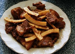 Bữa tối ngon miệng với món thịt kho dừa