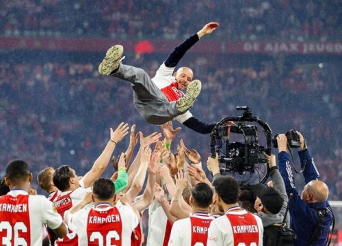 Erik ten Hag: Dẫn dắt MU là công việc khó khăn nhưng hấp dẫn