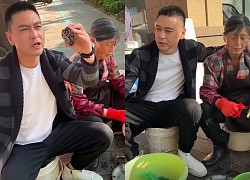 Nam diễn viên Lý Phi bán cá cùng mẹ