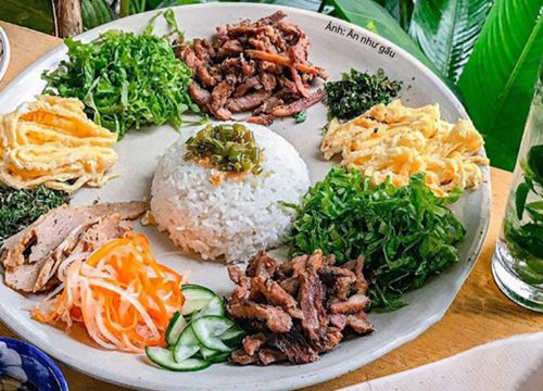Trưa nay ăn gì: Cơm âm phủ, nét đẹp mộc mạc đất cố đô Huế