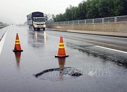 Bộ GTVT lại nhắc VEC khắc phục ngay hư hỏng trên cao tốc Đà Nẵng - Quảng Ngãi