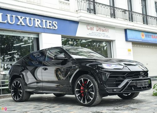 Lamborghini Urus đời 2022 đầu tiên về Việt Nam