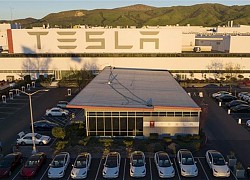 Tesla thu hồi hơn 100.000 xe điện tại Trung Quốc do lỗi phần mềm