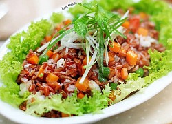 Trưa nay ăn gì: Bữa trưa nhẹ nhàng, dinh dưỡng cùng salad gạo lứt