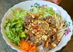 Tự làm món bún bò Nam Bộ thơm ngon tại nhà