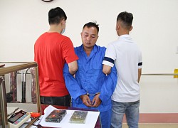 "Cõng" thuê 2 bánh heroin từ Lai Châu sang Lào Cai