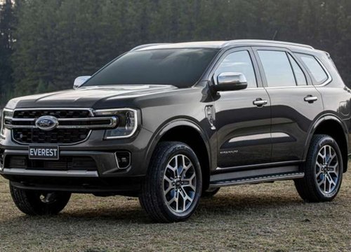 Ford Everest 2022 lộ diện 'trần trụi' tại Việt Nam, hẹn ngày ra mắt không còn xa, phả 'hơi nóng' lên Fortuner