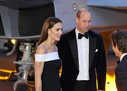 Kate Middleton cứ phô đường cong mỹ miều thế này thì "chết dở" cho Meghan