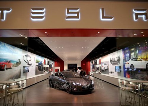 Mỹ điều tra vụ tai nạn liên quan đến ô tô của hãng Tesla