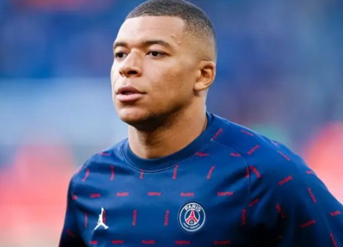 PSG bắt đầu xóa Mbappe ra khỏi các gian hàng, ngày chia tay chỉ còn là vấn đề thời gian