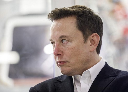 "Vạ miệng" khiến Elon Musk mất 12 tỷ USD chỉ trong một ngày