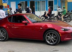 Xe thể thao mui trần Mazda MX-5 đầu tiên về Việt Nam