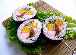 Cách làm Sushi Futomaki đúng kiểu Nhật Bản