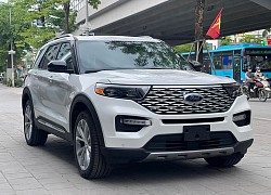 Ford Explorer Platinum 2022 nhập không chính hãng về Việt Nam, giá hơn 4 tỉ đồng