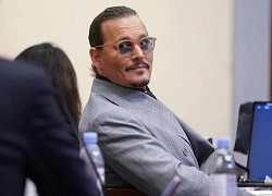 Hoa hậu bênh vực Johnny Depp