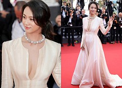 Thang Duy diện váy xẻ ngực trên thảm đỏ Cannes 2022