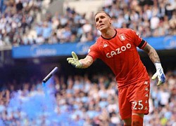 Thủ môn bị 'hành hung' trên sân Man City, cảnh sát Anh mở cuộc điều tra