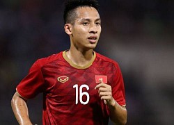 Tiền vệ Hùng Dũng chúc mừng tuyển nữ Việt Nam vô địch SEA Games 31