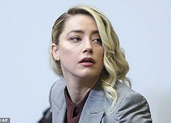 Amber Heard bật khóc, nói bị sỉ nhục, dọa giết mỗi ngày