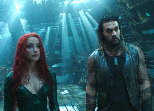 Amber Heard làm lộ nội dung 'Aquaman 2'