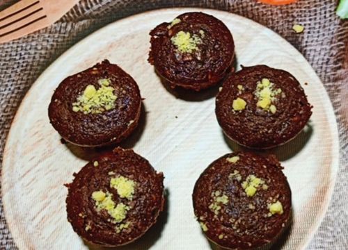 Cách làm bánh muffin chocolate chay từ các loại hạt thơm ngon, đơn giản