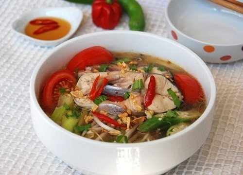 Cách nấu canh chua cá basa ngon đúng điệu không tanh