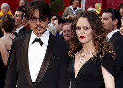 Dàn bạn gái cũ liên tục công khai bênh vực Johnny Depp