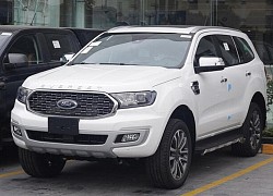 Ford Everest ưu đãi tới hàng chục triệu đồng tại đại lý