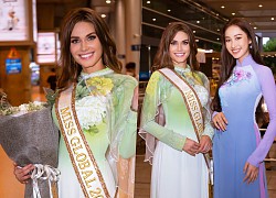 "Miss Global 2019" Karolína Kokeová đến Việt Nam, diện áo dài lụa đọ sắc vóc yêu kiều với Đoàn Hồng Trang