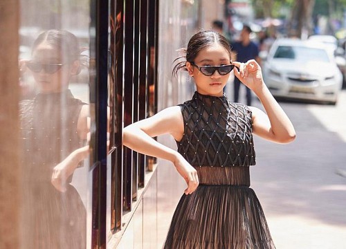 Cô người mẫu nhí Hà thành, sải bước tự tin trên sàn runway