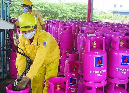 Giá gas bán lẻ tháng 6 tiếp tục