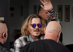 Hình ảnh đầu tiên của Johnny Depp sau khi thắng kiện