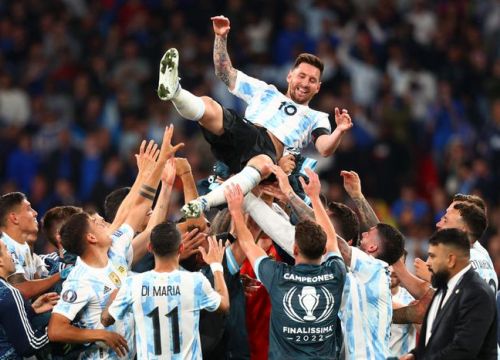 Maradona sẽ tự hào với màn tỏa sáng của Messi