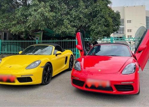 Porsche 718 Boxster độ cửa "cắt kéo" rao bán 5 tỷ tại Việt Nam