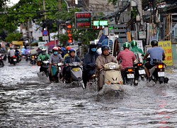 TP Hồ Chí Minh: Vẫn còn cảnh 'cứ mưa là ngập'