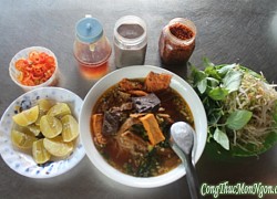 Bún riêu cua và cơm tấm ở Côn Đảo