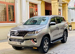 Giá xe Toyota Fortuner "nhảy múa", chạy gần 50.000 km vẫn rao hơn 1 tỷ