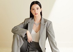 Jisoo (BlackPink) 'cân đẹp' phong cách 'bá đạo tổng tài' khi diện blazer