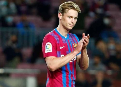 Koeman: 'De Jong muốn ở lại Barca'